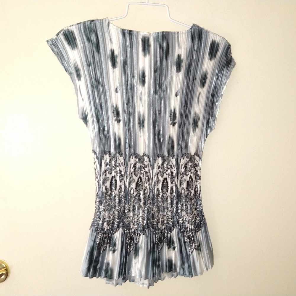 Milano body hugging kidding blouse pleated gray - Picture 5 of 9